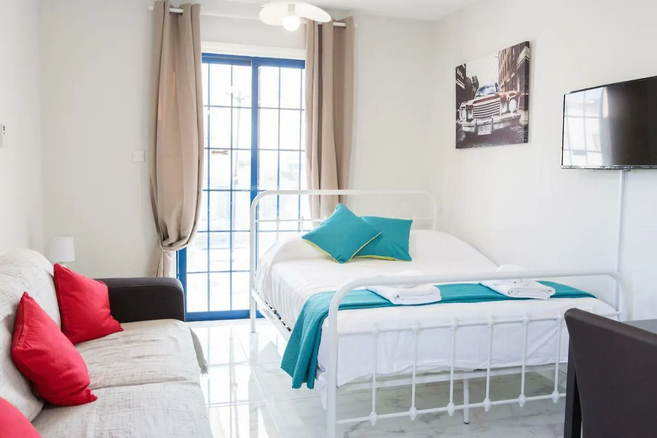Must Stay - Evripidou Holiday Flats Larnaca
